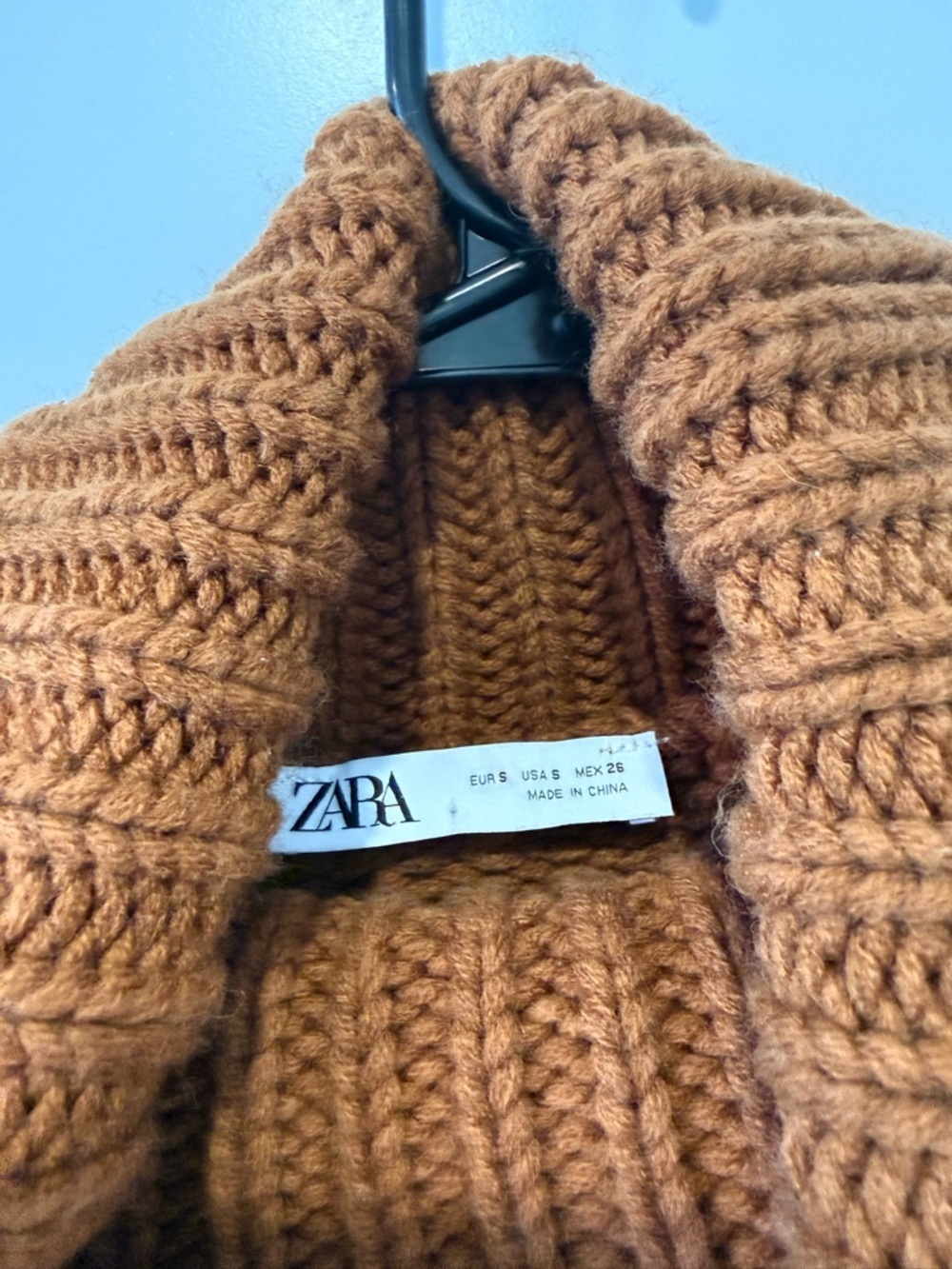 Zara Turtle Neck Sweater - Picture 2 of 6